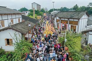 打入绝平进球！库卢本场数据：传射建功，1次关键传球，评分7.8分